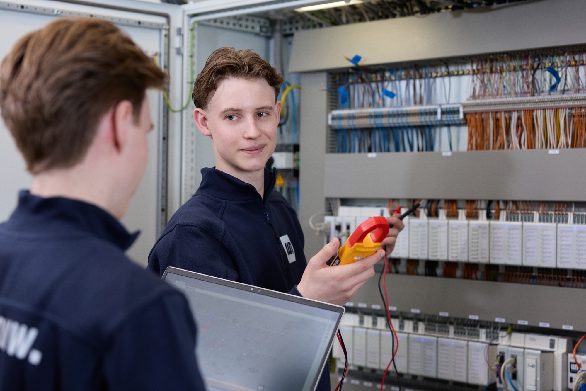 student-meet-elektriciteit